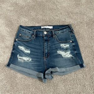 Garage high rise jean blue short, size US 05